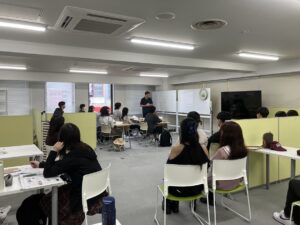 在校生インタビュー！！～英語学習について～