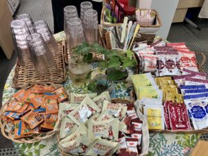 【西カフェ×福岡市×キャリア教育】ペットボトルはどう生まれ変わる？出前講座で学ぶ最新リサイクル事情！