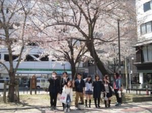今日はシルクロードの日