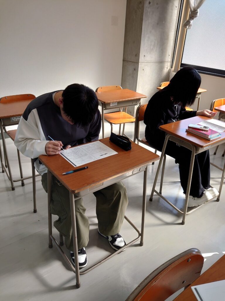 辞書をひいて自己肯定感?