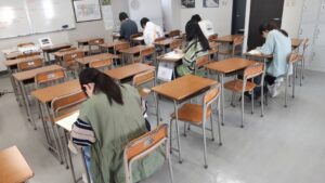 【進学・就職】3年生頑張っています！！
