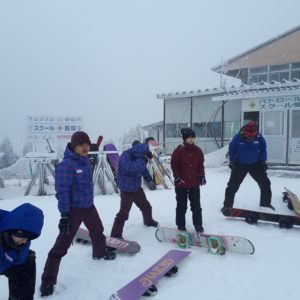 雪やこんこ