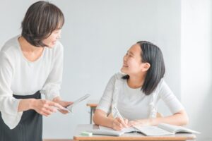 【名古屋　通信制高校】人間関係に悩む高校生へ│通信制高校への転学は自分らしく笑える選択
