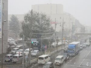 粉雪から学ぶ理由を説く