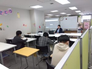【立川 通信制高校】「まずは月2回から」で大丈夫。学び直しと安心できる居場所がある一ツ葉中等部