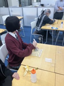 横浜キャンパス 【横浜　 通信制高校】理科実験で「学ぶ楽しさ」を体験｜バナナDNA実験イベントレポート
