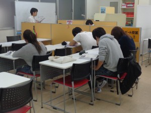 今週金曜日は第２回レポート締め切りです