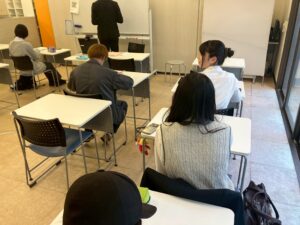 代々木・新宿で通信制高校への転校を考えている方へ｜新学期に馴染めないなら早めの相談を