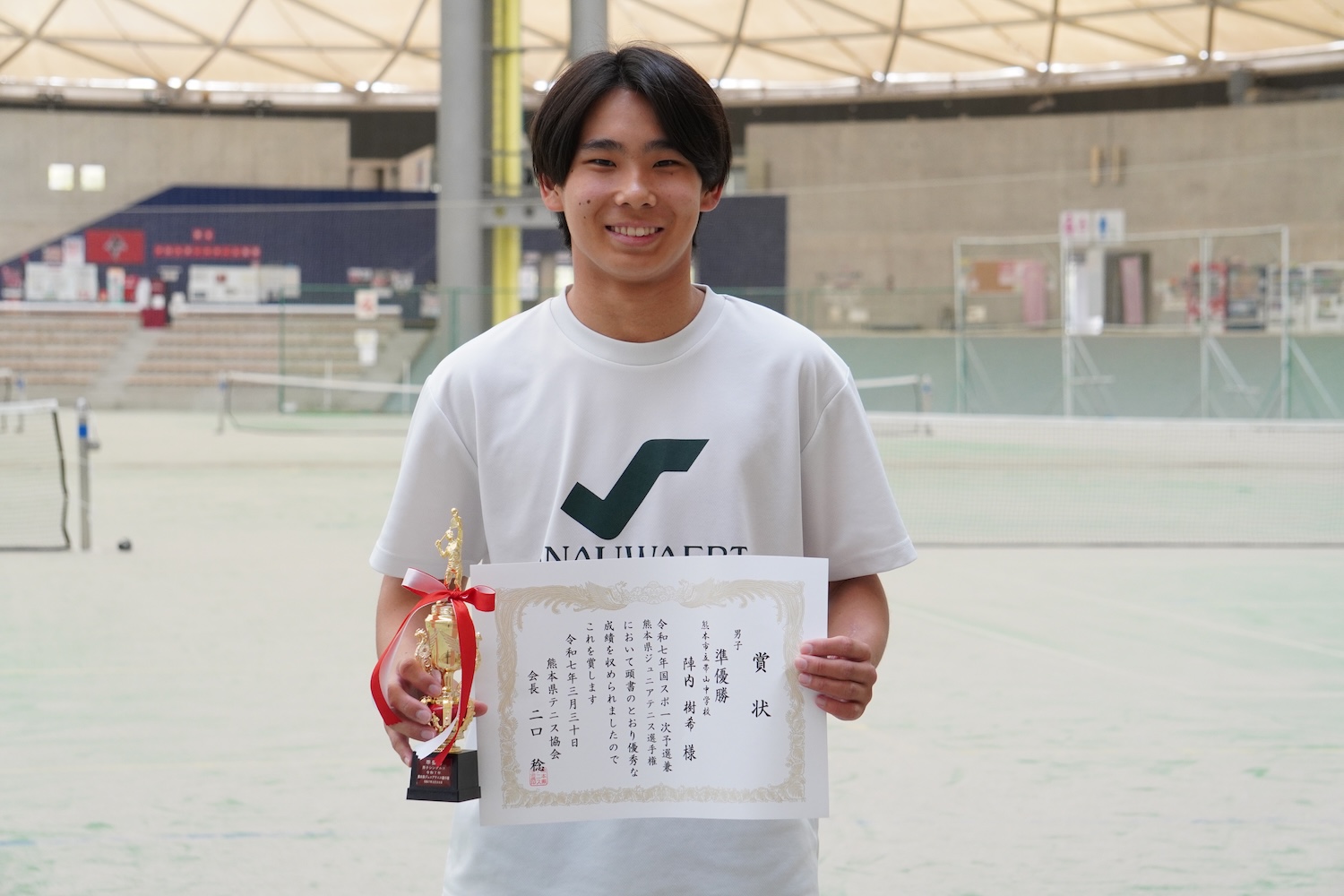 芸能・スポーツ・芸術活動を続けながら、一ツ葉高校を選んだ理由は何ですか？